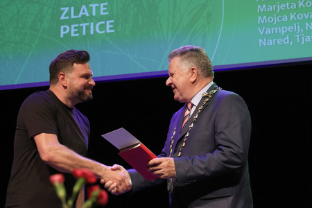 ZLATE PETICE 99l FOTO LJUBO VUKELIČ